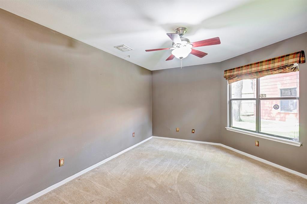 1102 Briarbrook Drive
