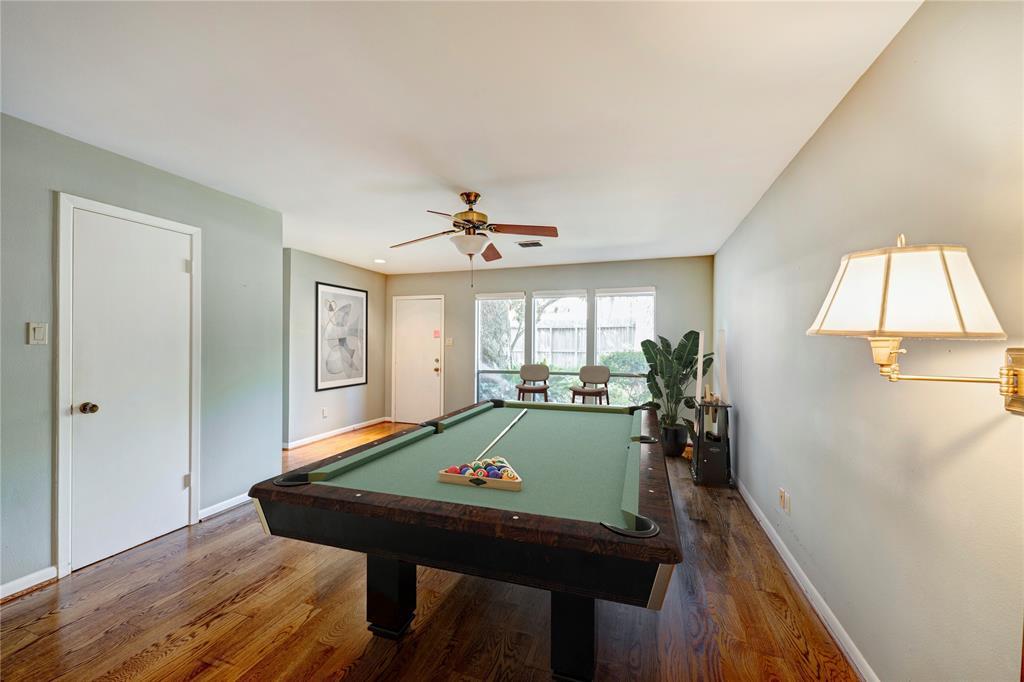 1102 Briarbrook Drive
