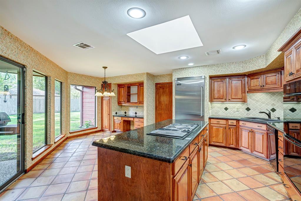 1102 Briarbrook Drive