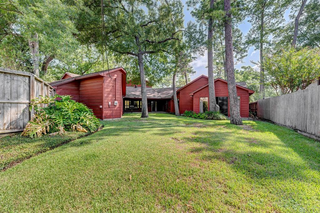 1102 Briarbrook Drive