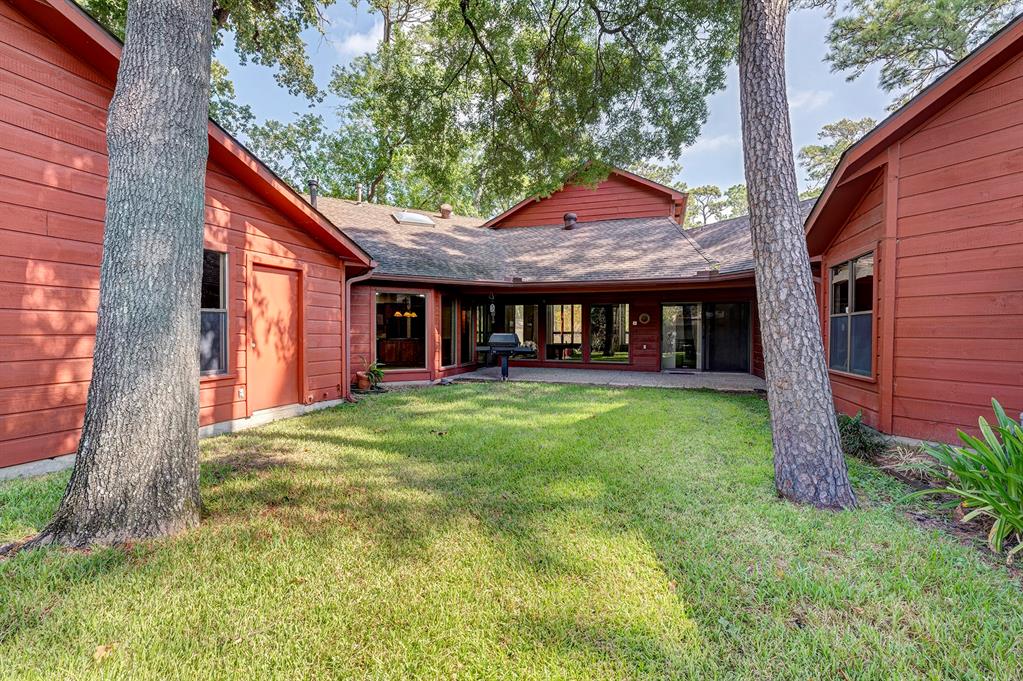 1102 Briarbrook Drive