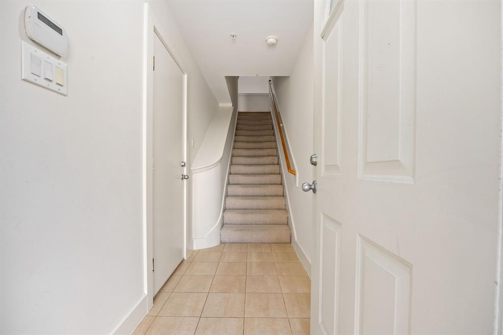 8715 Meadowcroft Drive # 302