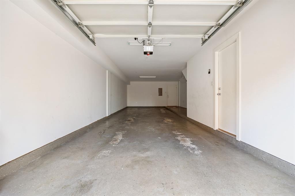 8715 Meadowcroft Drive # 302