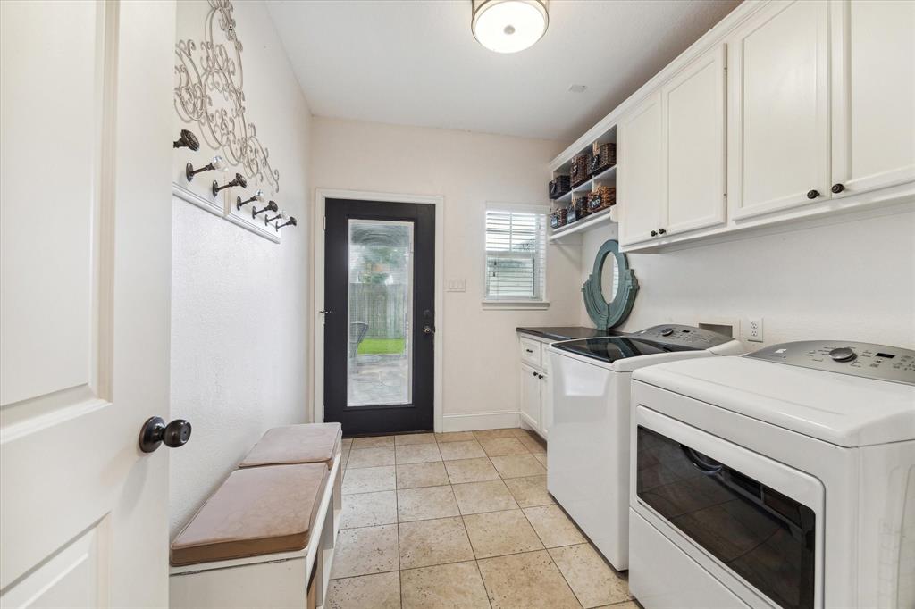 1713 Woodcrest Drive