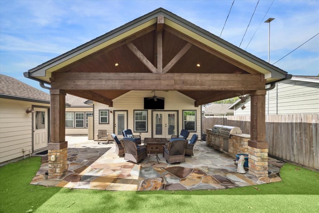 1713 Woodcrest Drive