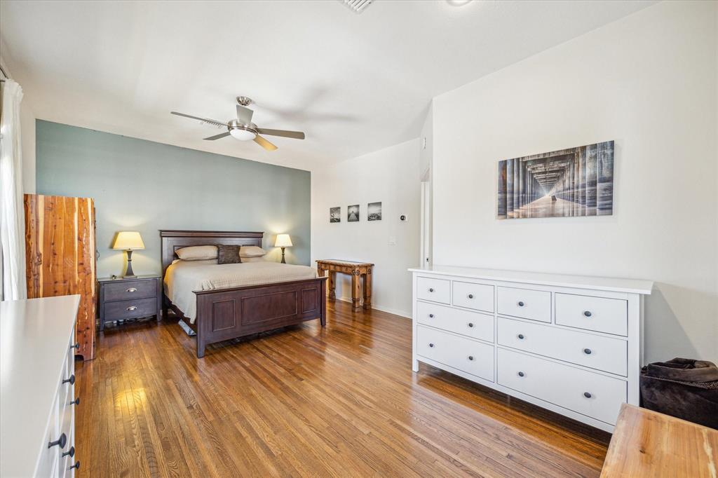 609 E 24th Street
