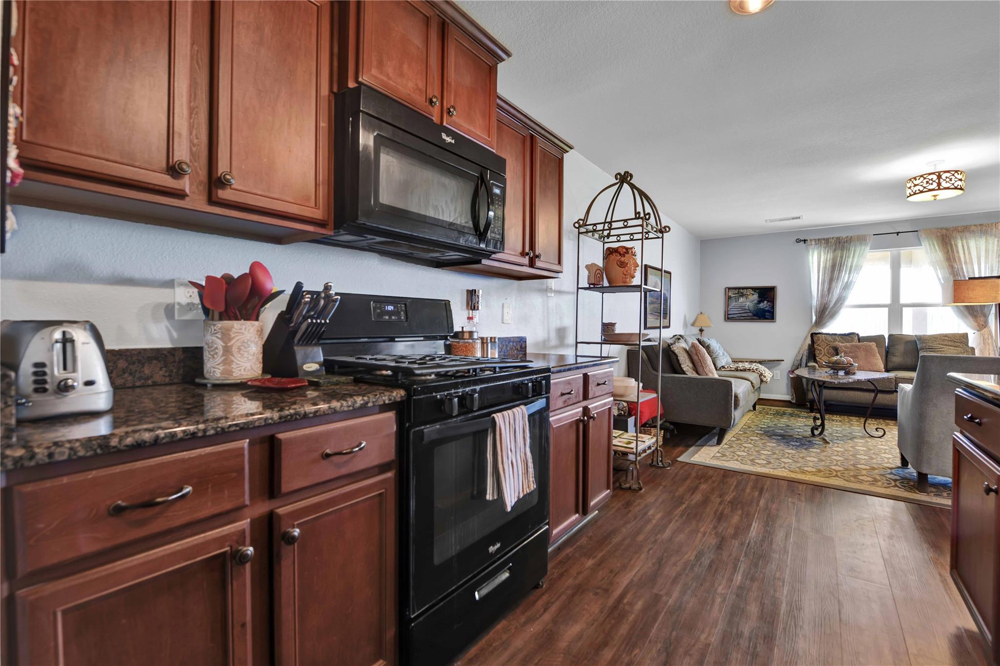 1827 Garnet Breeze Drive