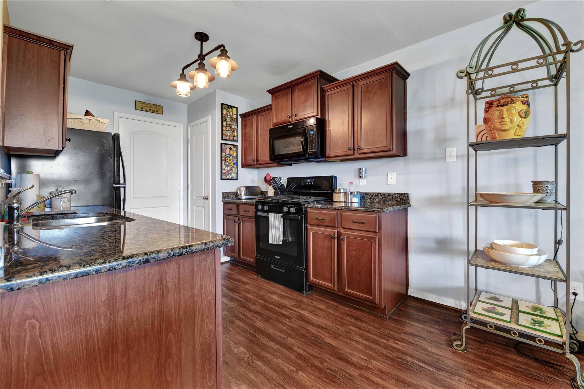 1827 Garnet Breeze Drive