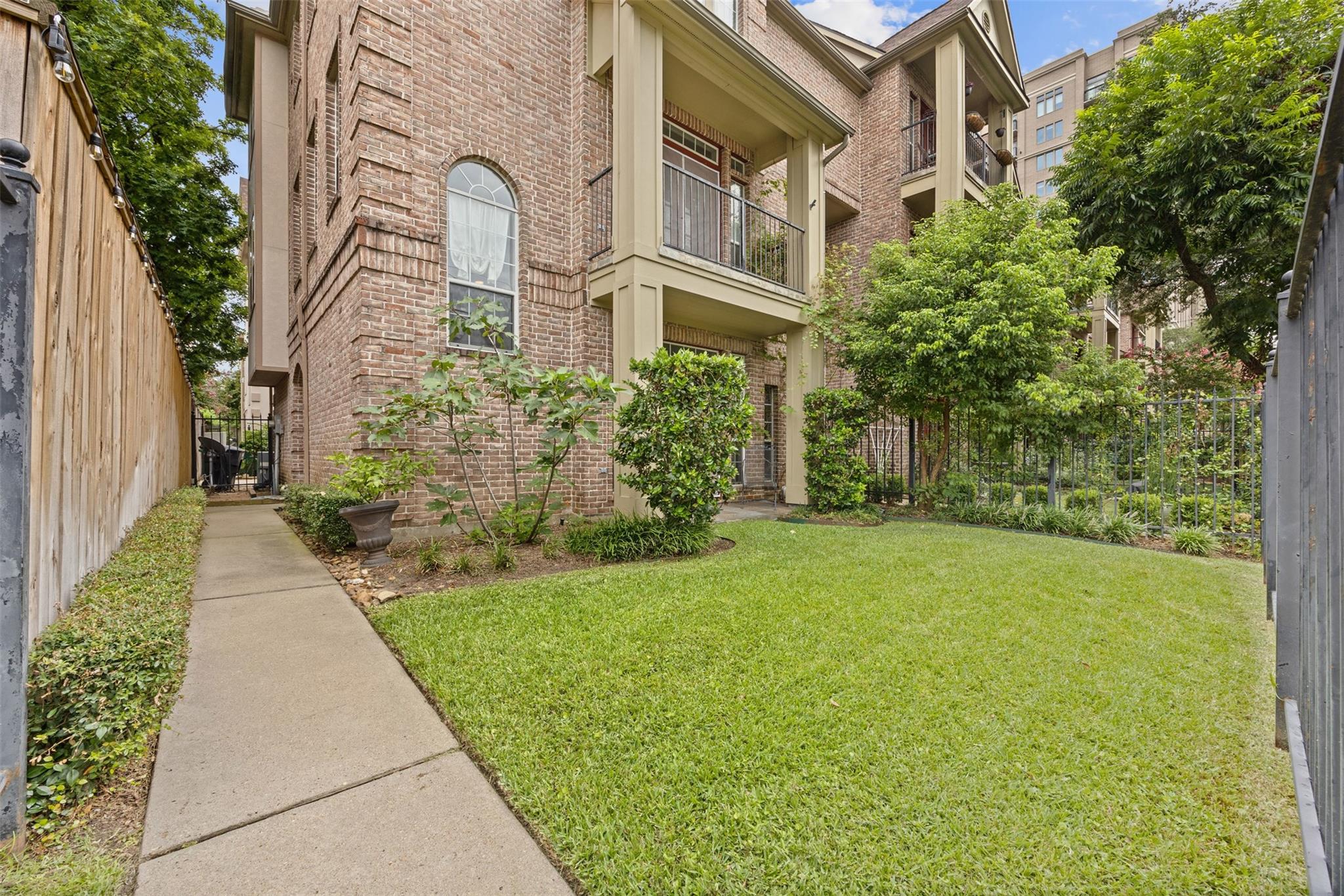 1515 Oakdale Street # 7