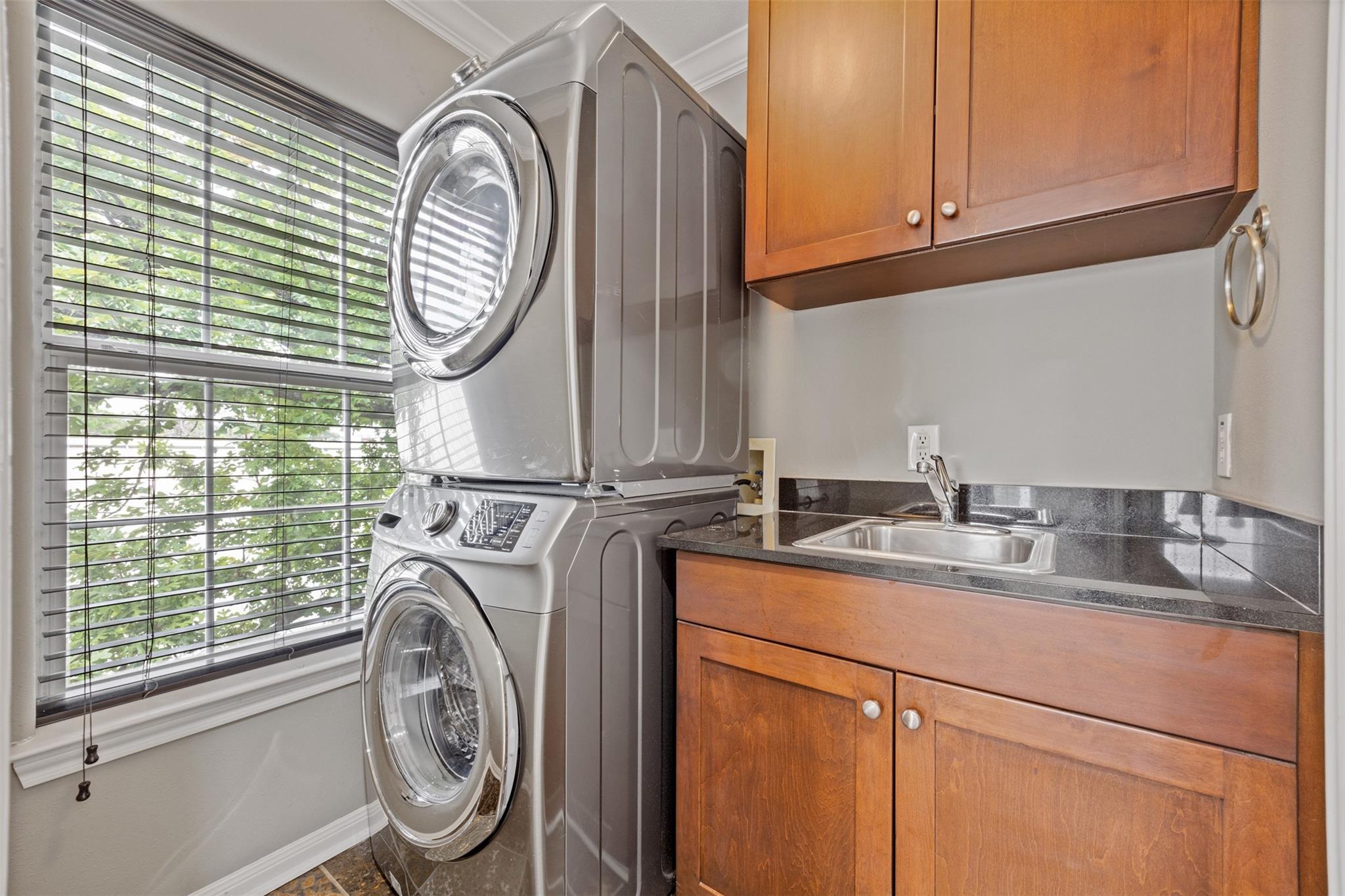 1515 Oakdale Street # 7