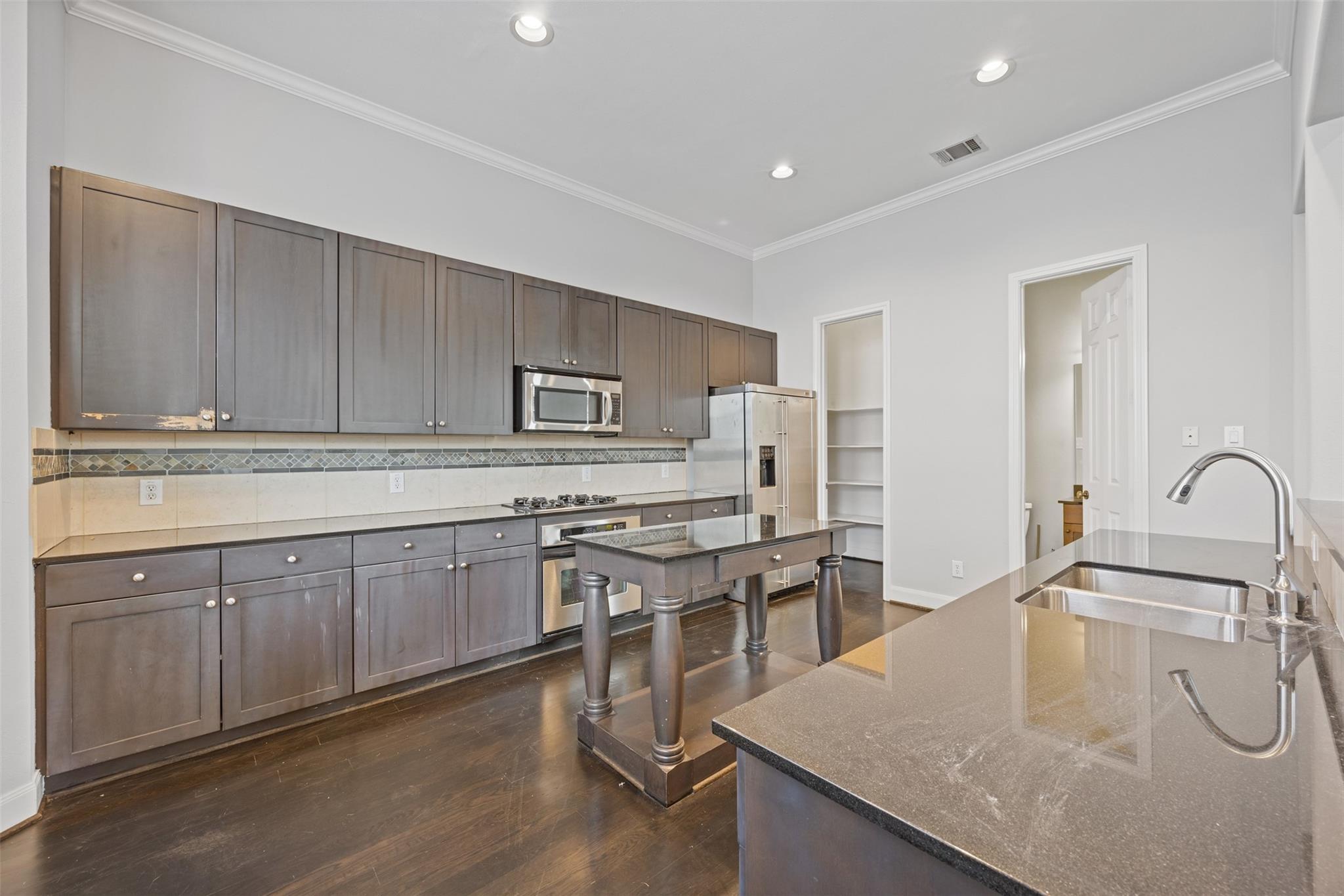 1515 Oakdale Street # 7