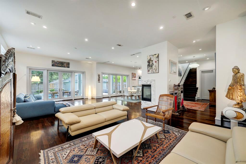 616 E 18th Street