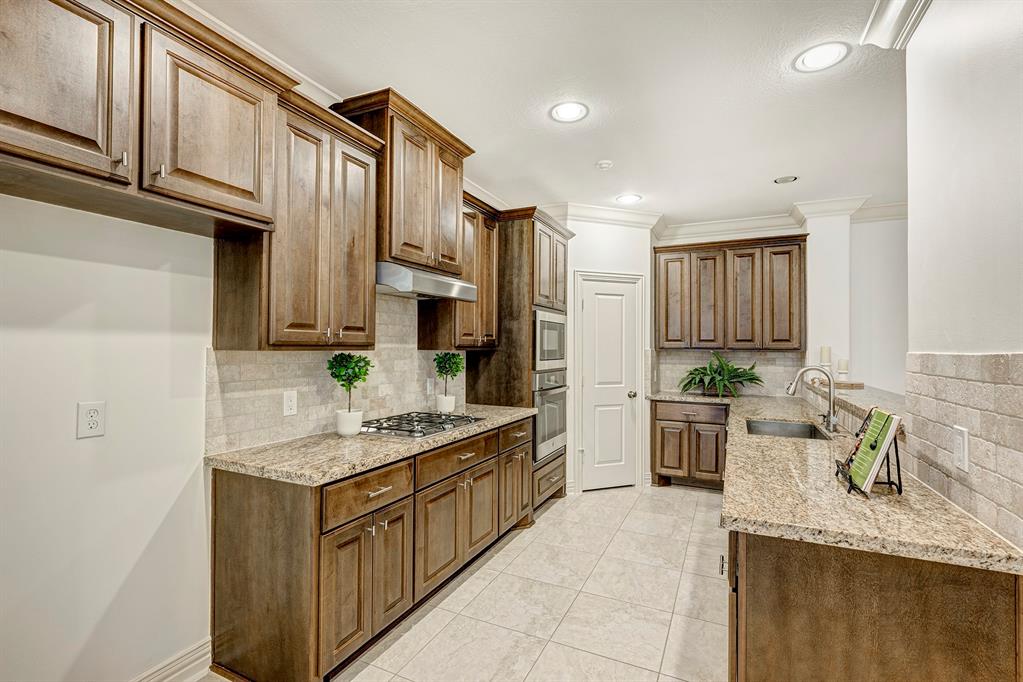 13424 Preston Cliff Court