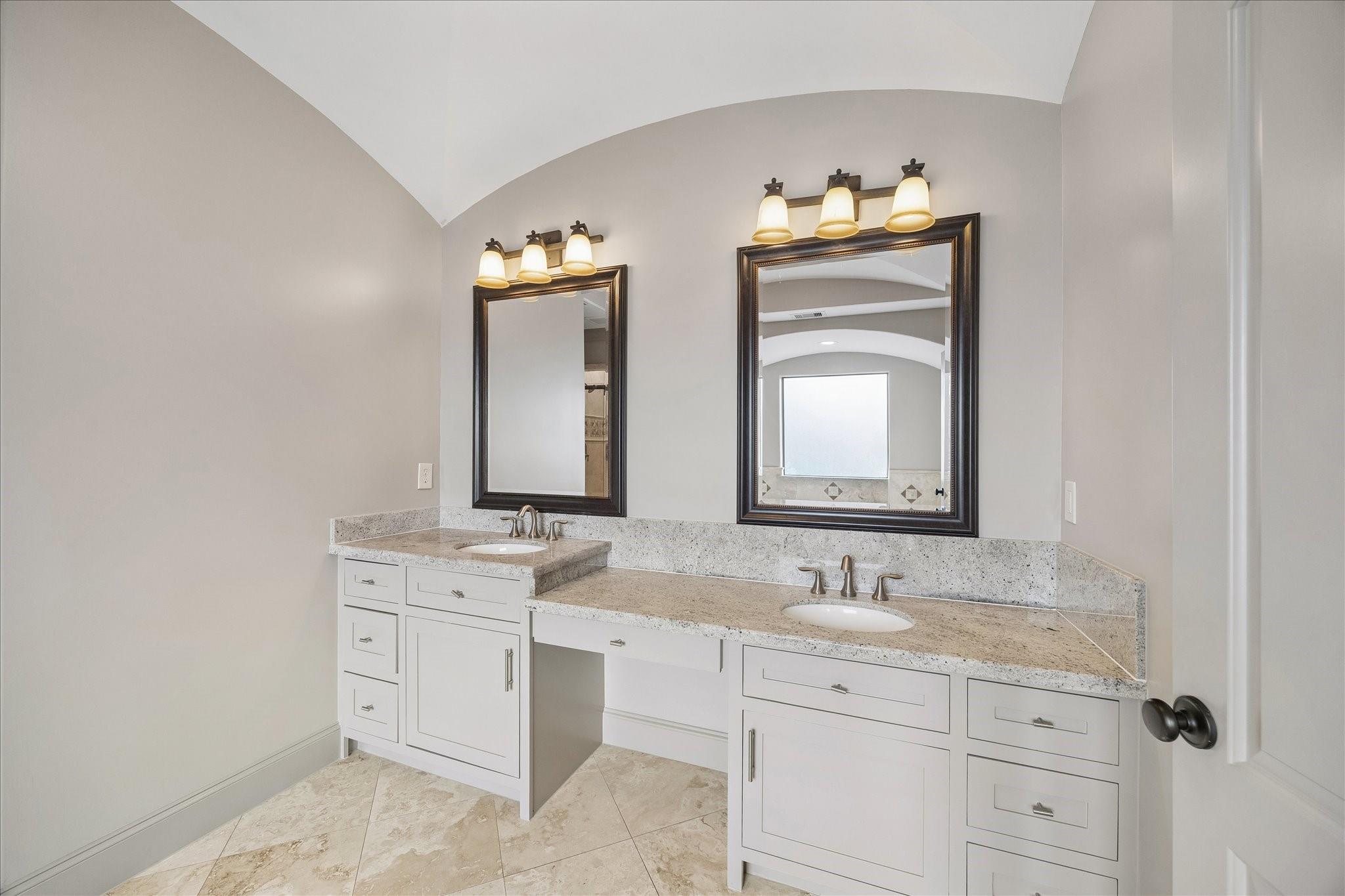 20994 Briar Cove Circle