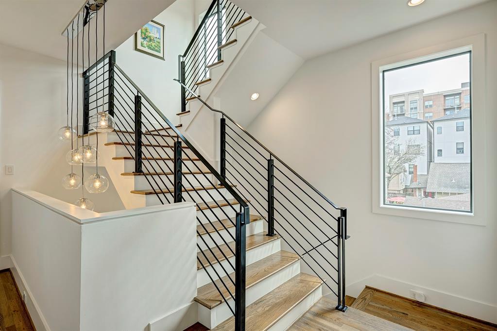 1140 W Pierce Street
