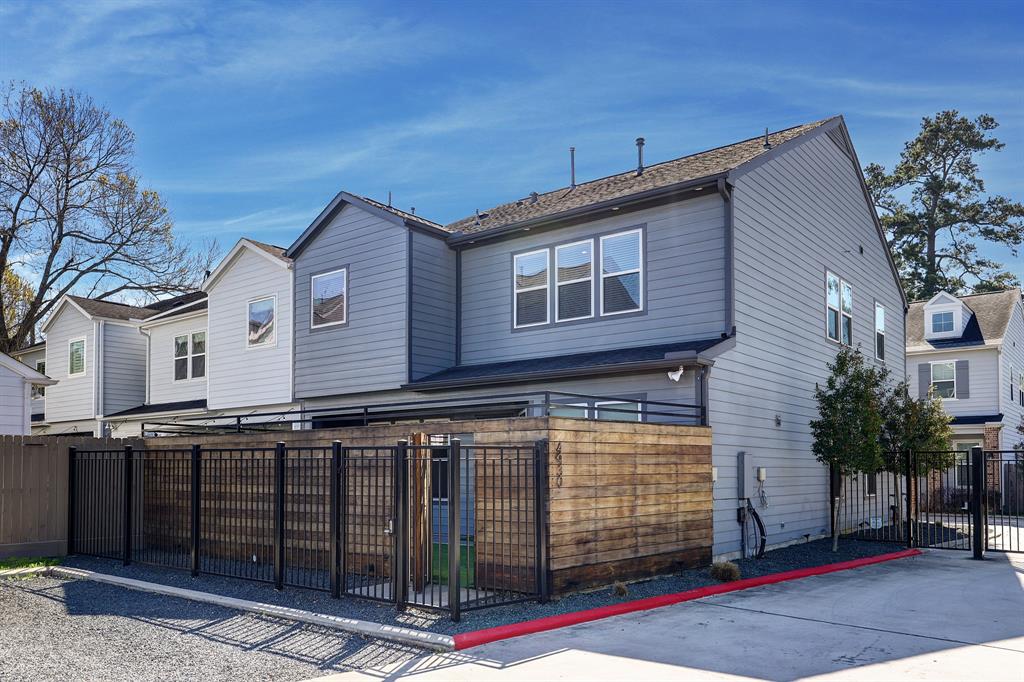 4930 Ella Boulevard