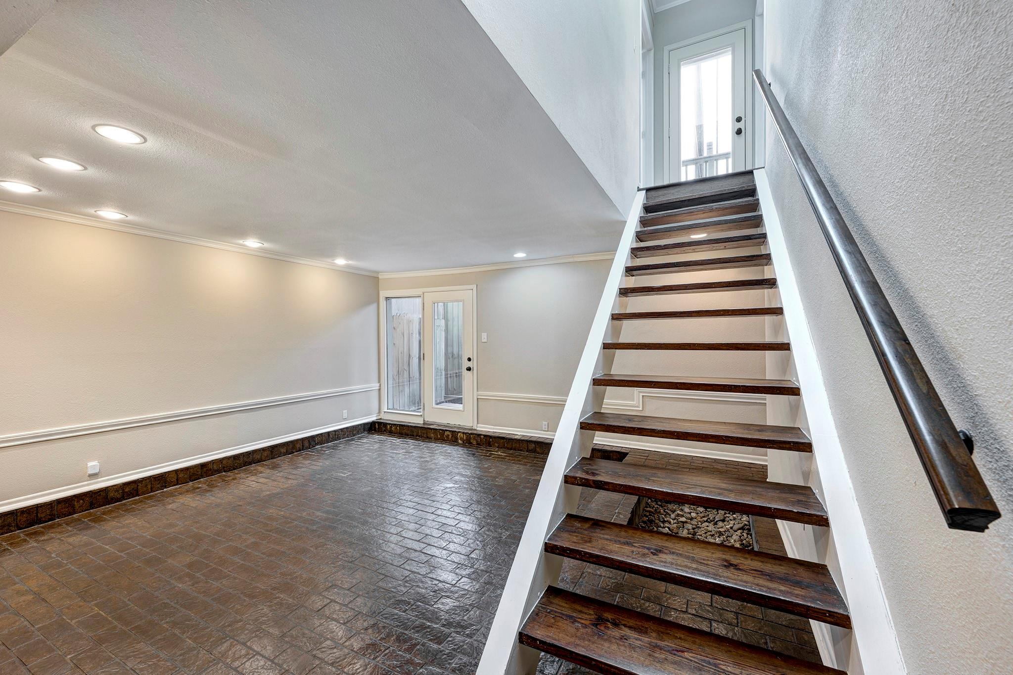 1122 Autrey Street # 5