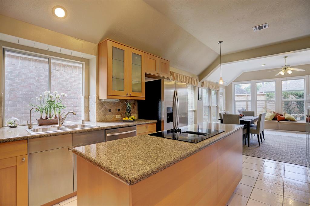 7019 Lawler Ridge