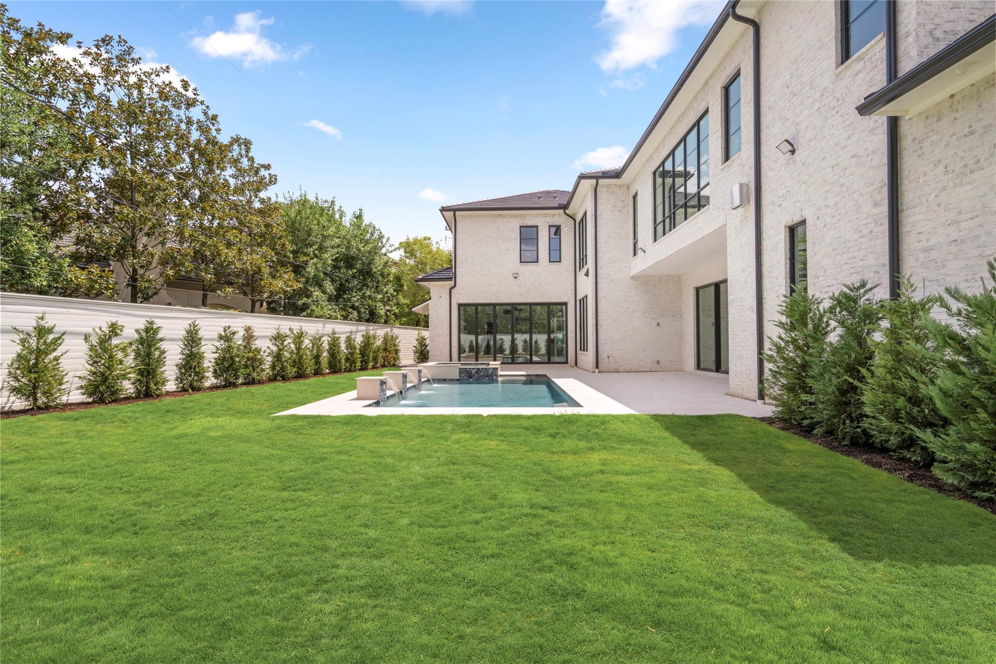 5324 Holly Springs Drive