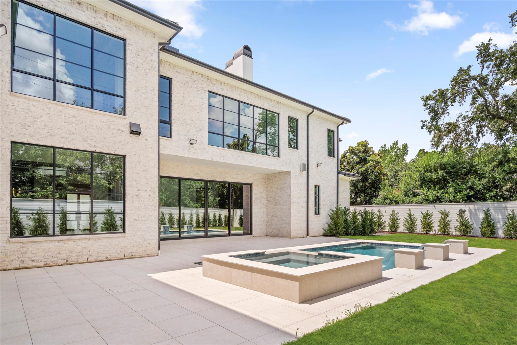 5324 Holly Springs Drive