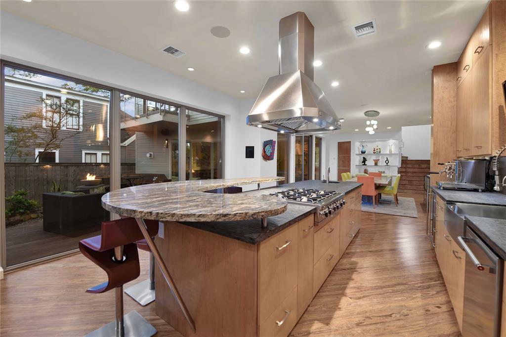 538 Arlington Street