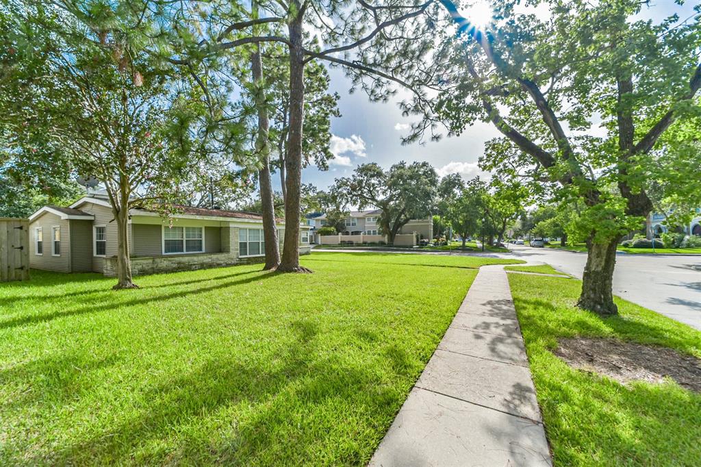 4043 Blue Bonnet Boulevard