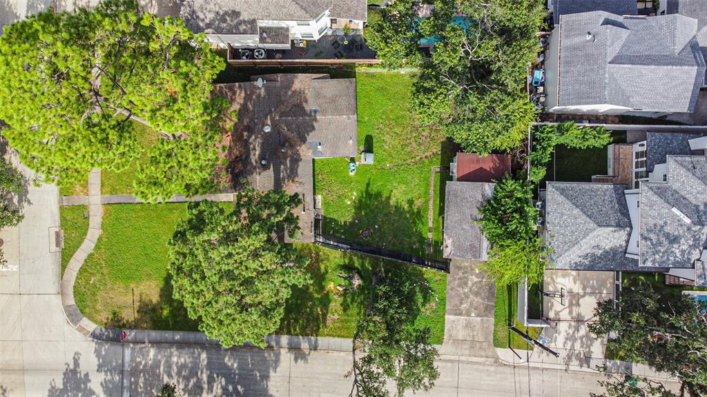 4043 Blue Bonnet Boulevard