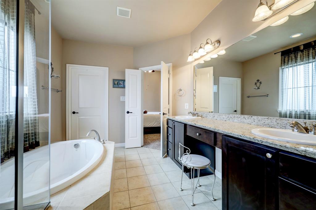 1049 W 22nd Street # L