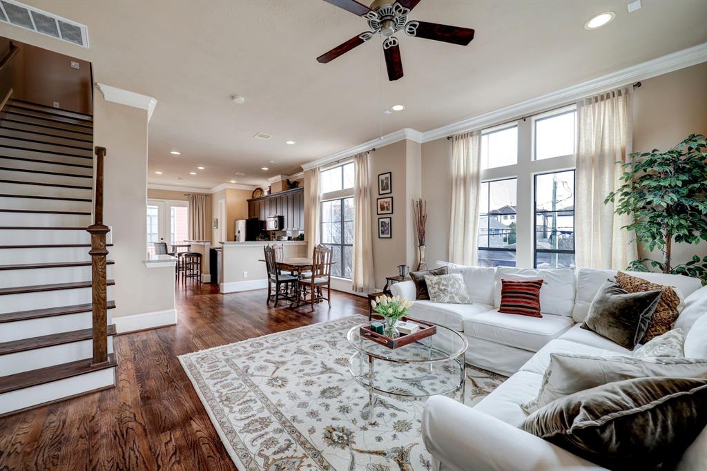 1049 W 22nd Street # L