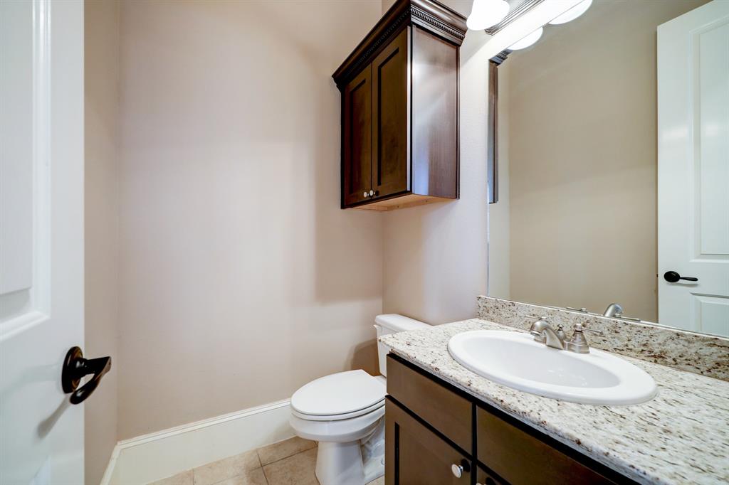 1049 W 22nd Street # L