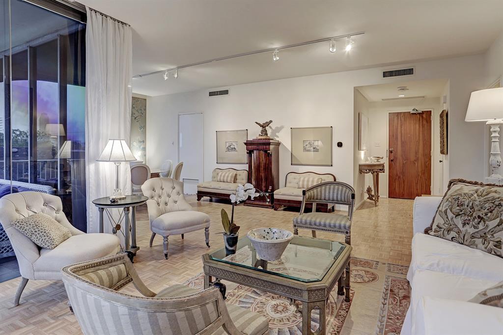 3711 San Felipe Street # 3B