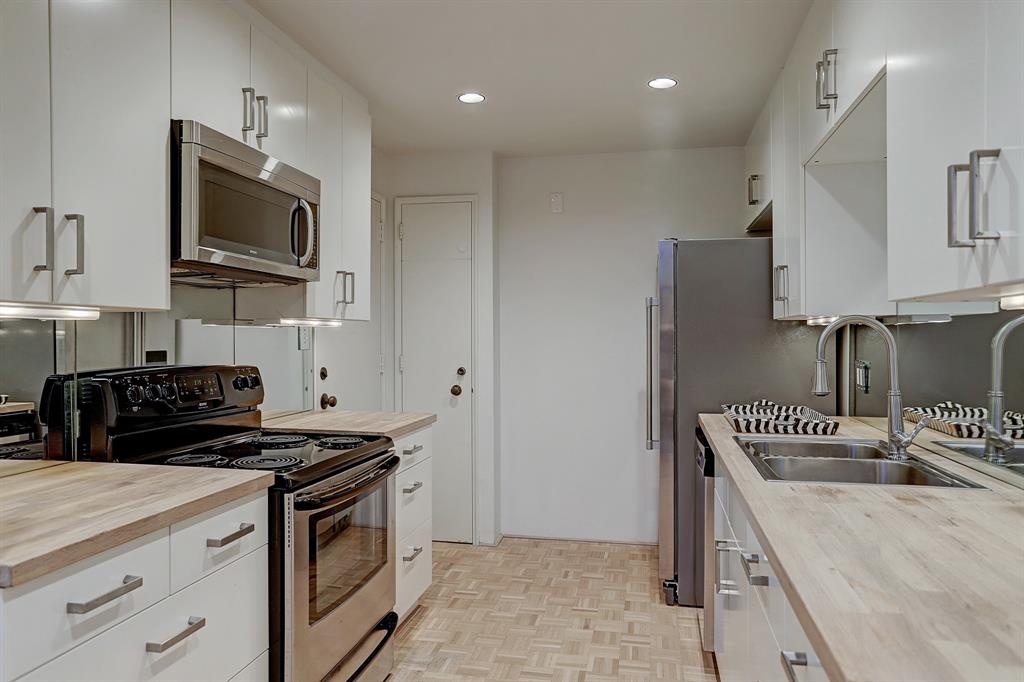 3711 San Felipe Street # 3B