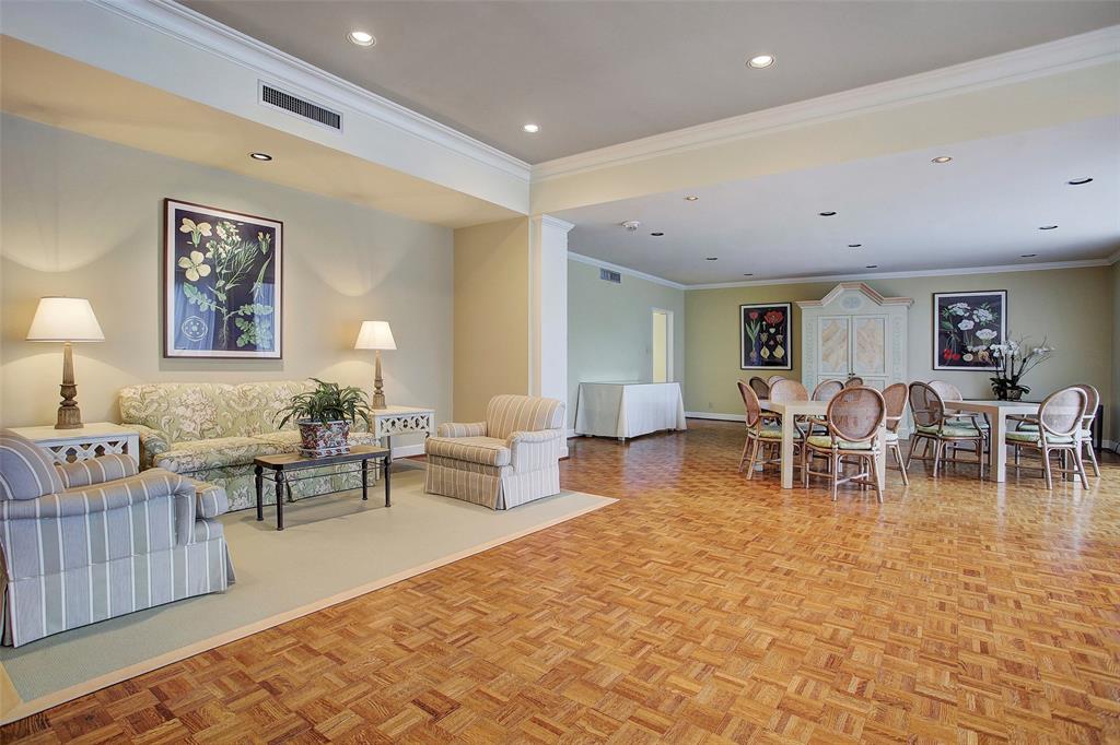 3711 San Felipe Street # 3B