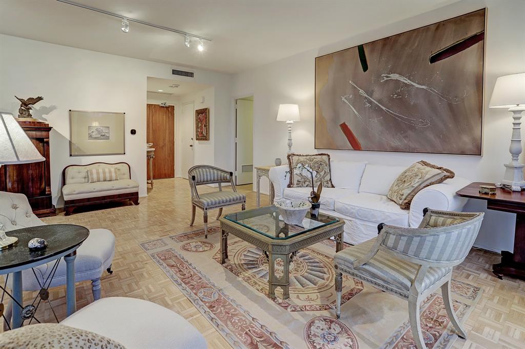 3711 San Felipe Street # 3B