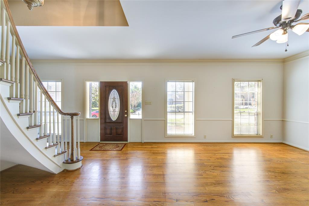 1411 W Brooklake Drive