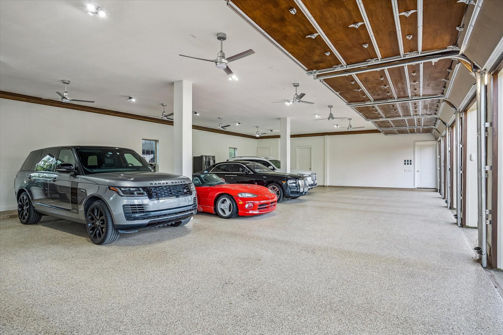 15 W Rivercrest Drive