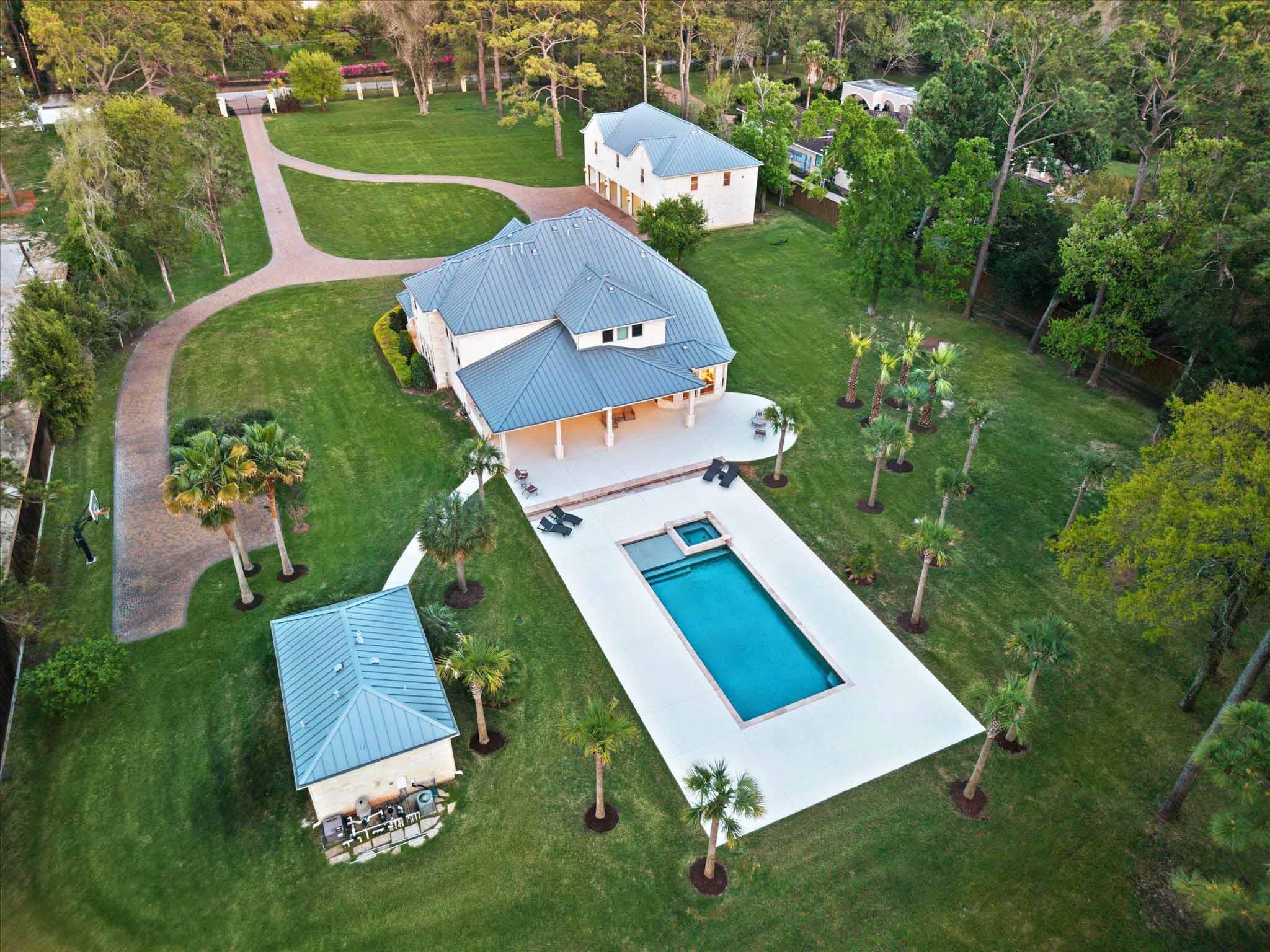 15 W Rivercrest Drive