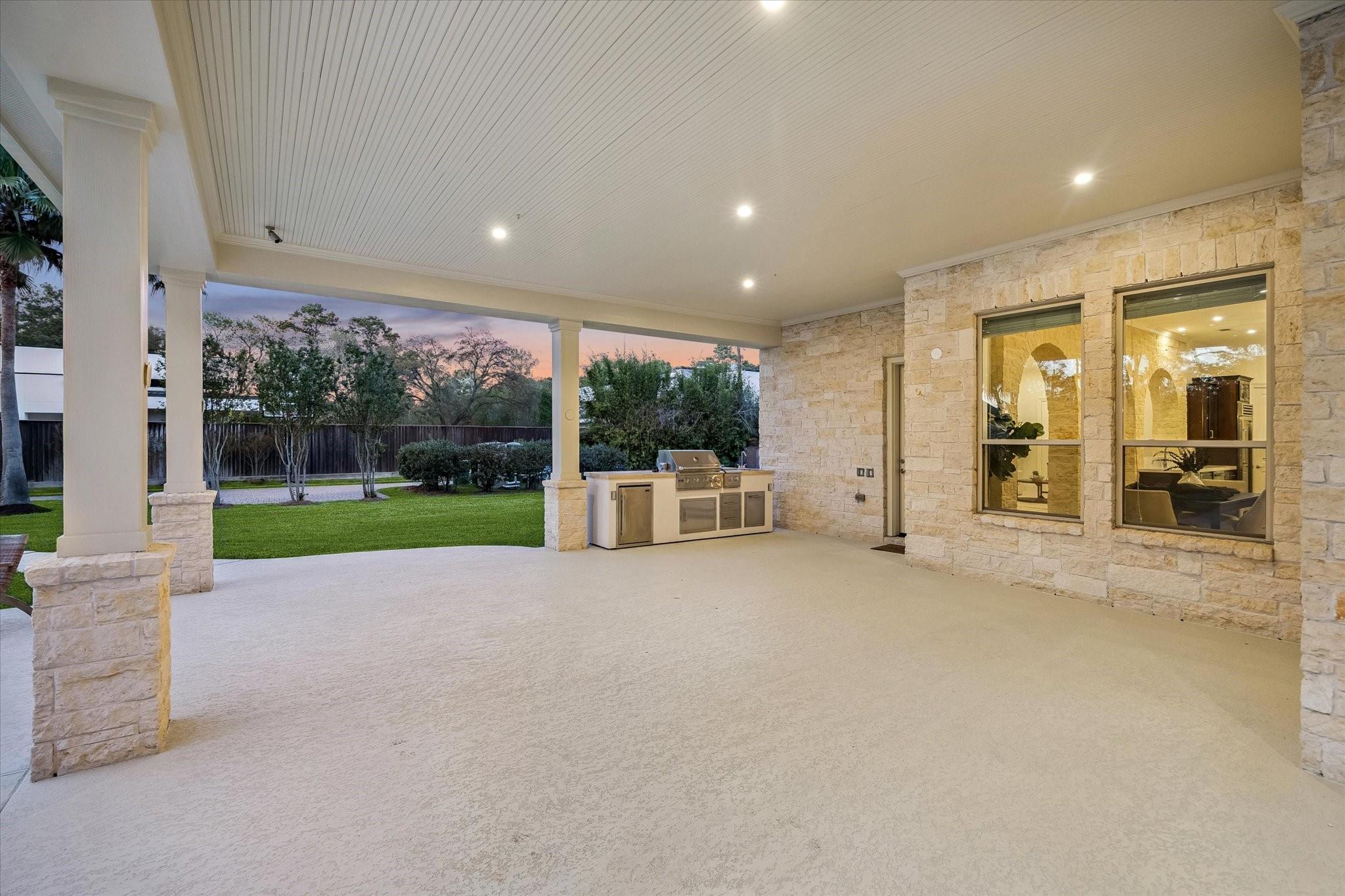 15 W Rivercrest Drive