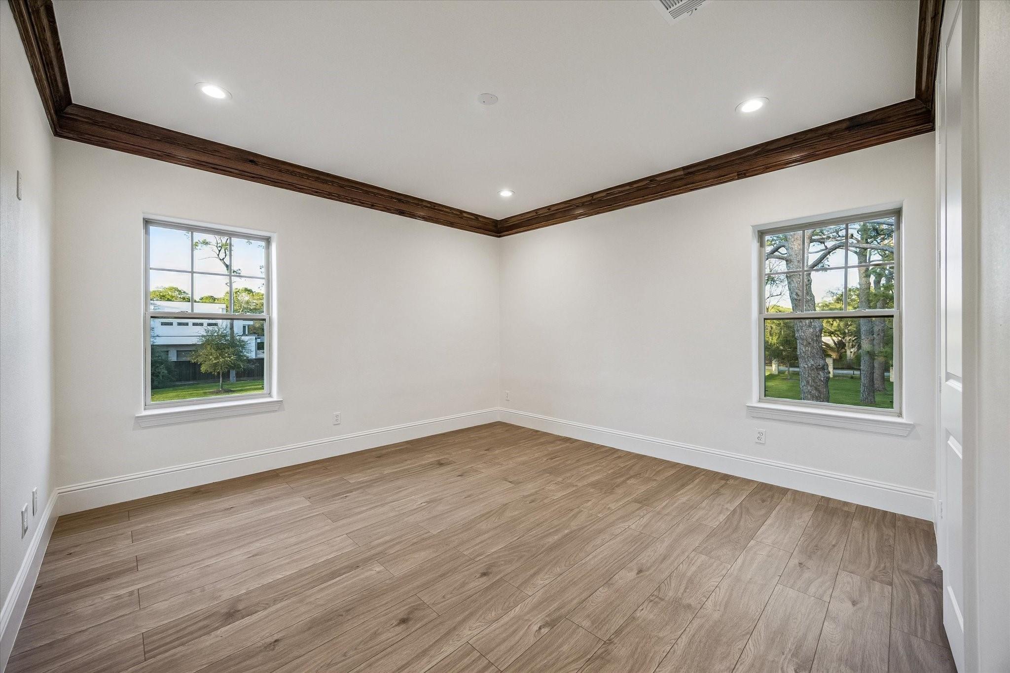 15 W Rivercrest Drive