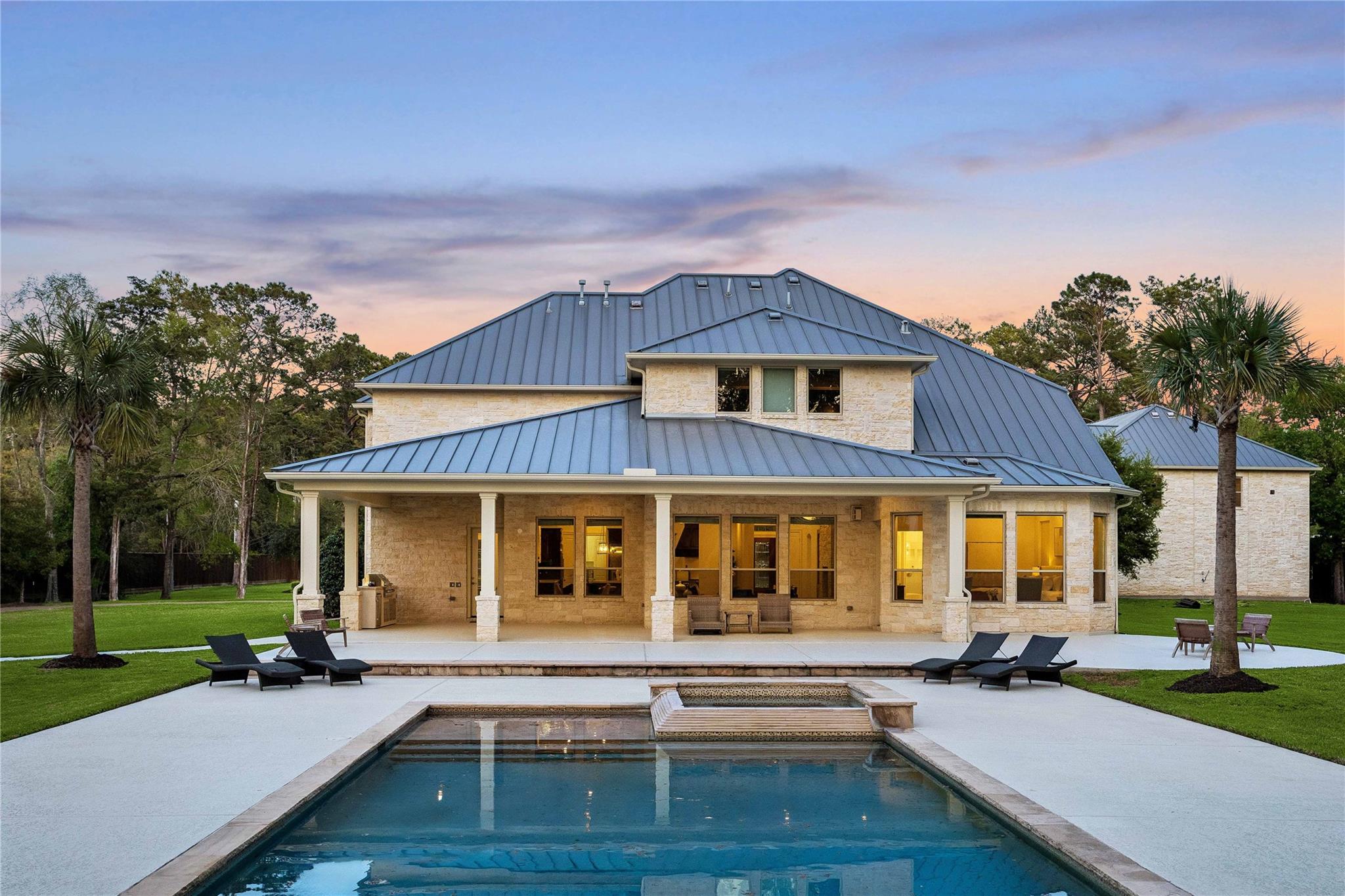 15 W Rivercrest Drive