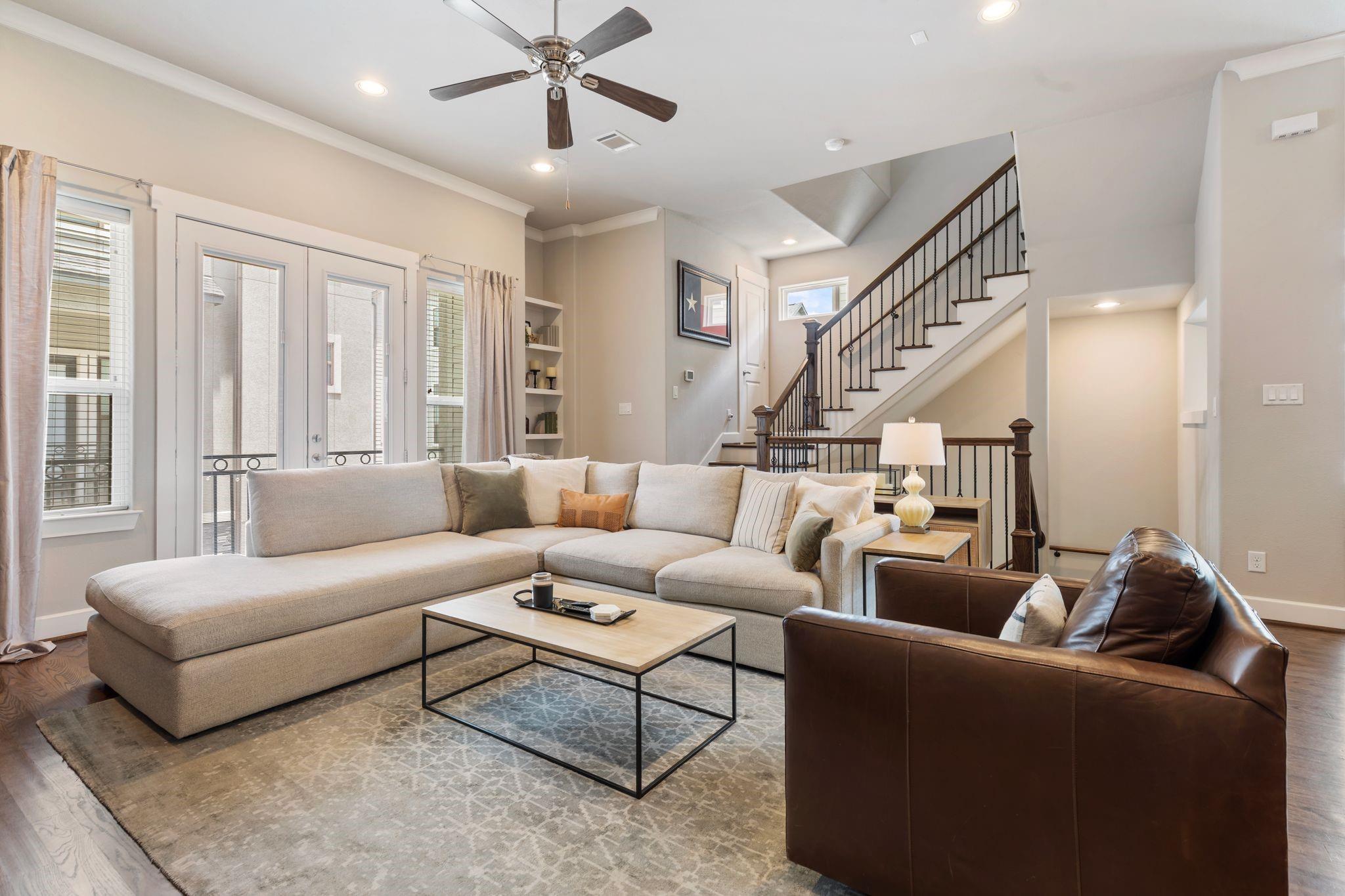 951 W 23rd Street