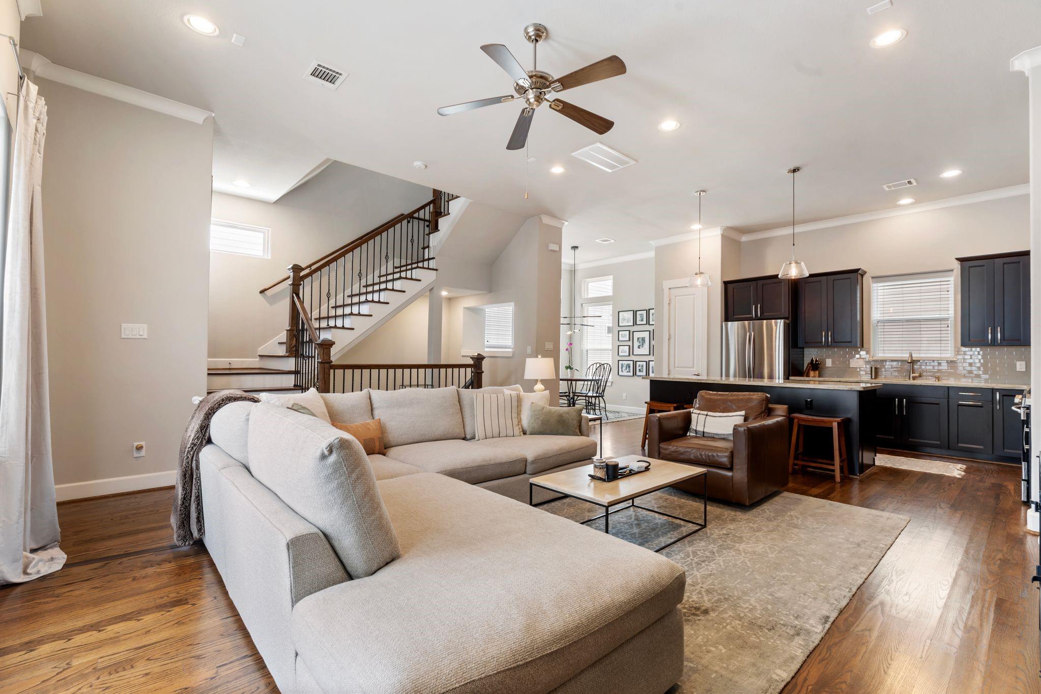 951 W 23rd Street