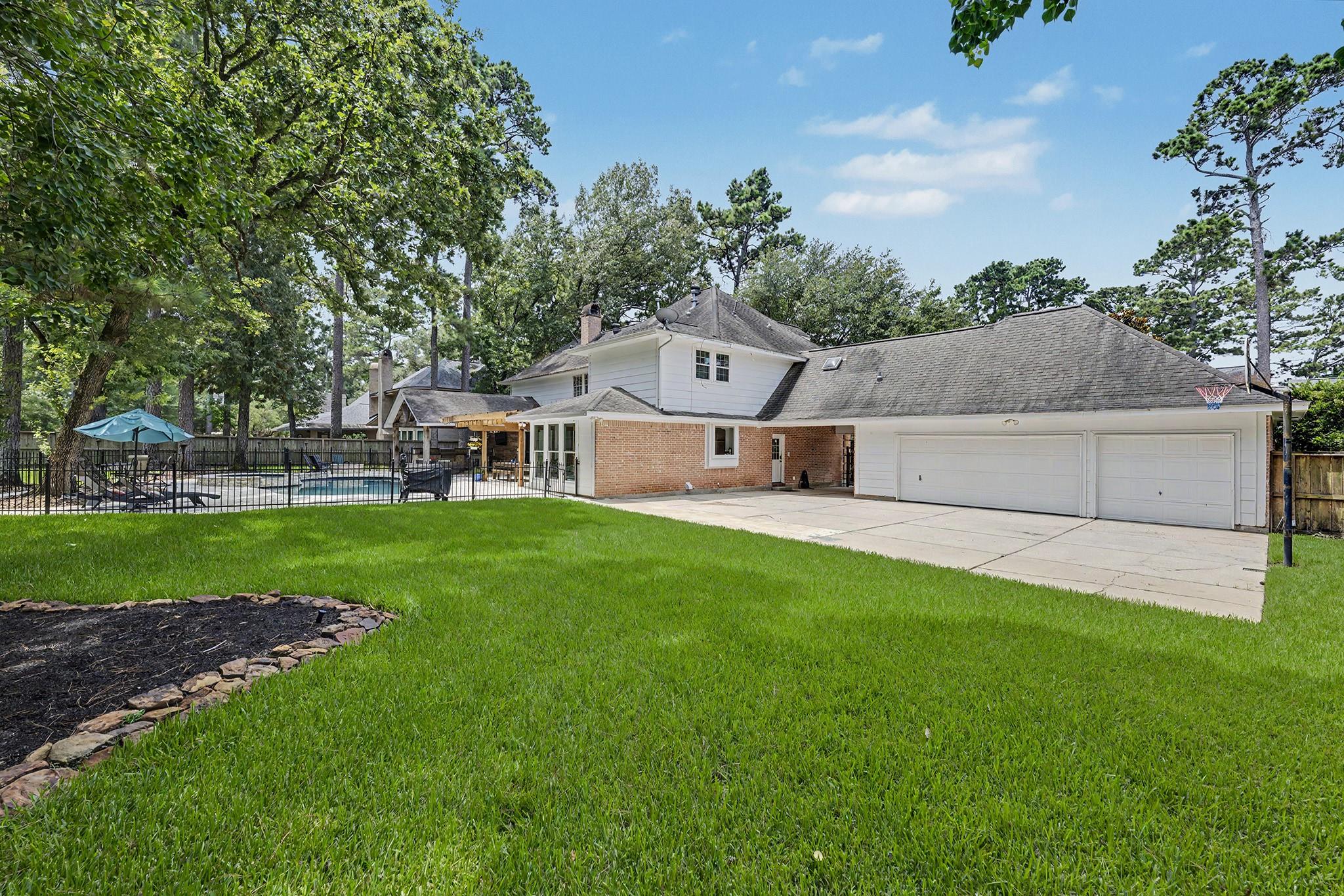 1726 Chestnut Grove Lane