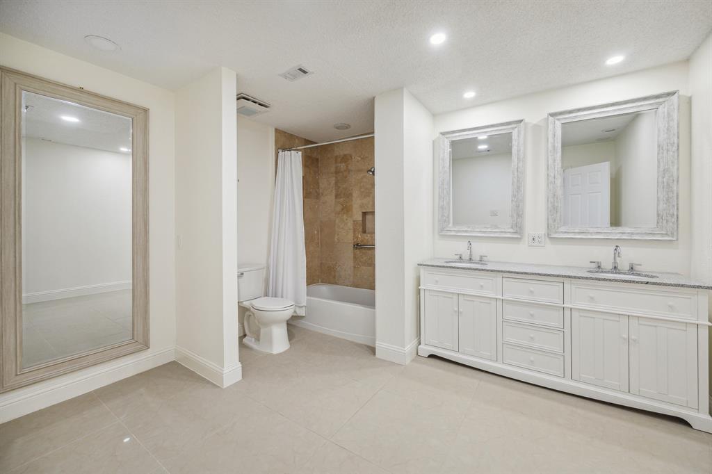 1117 Nantucket Drive