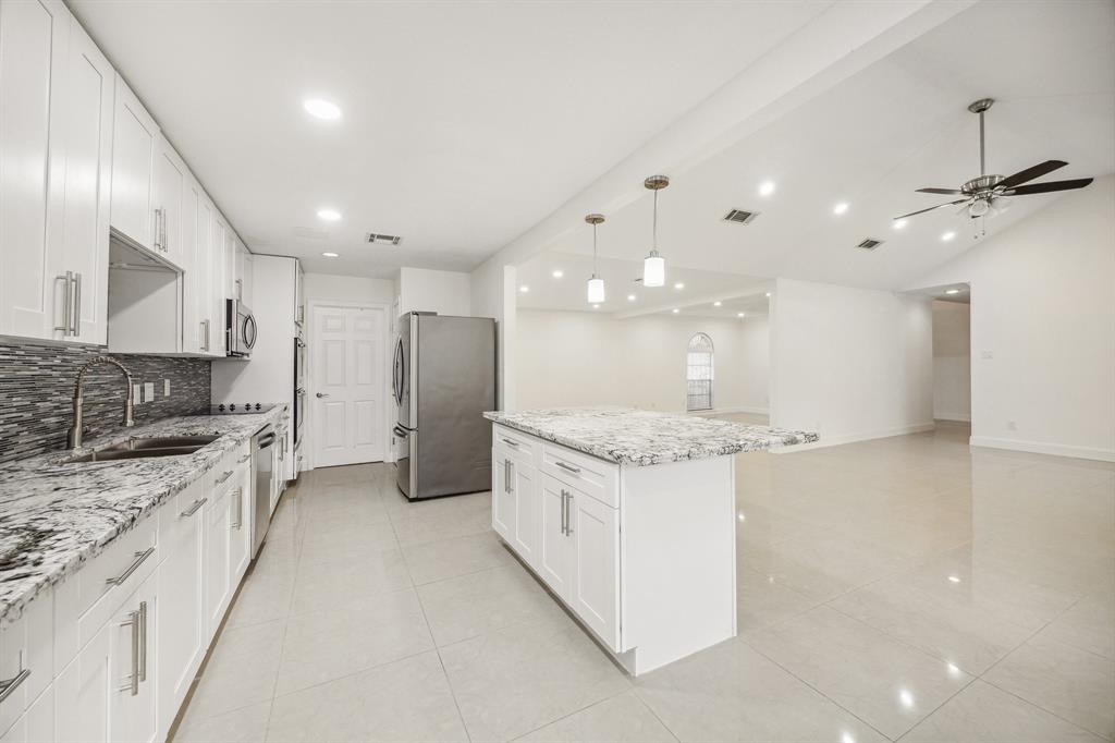 1117 Nantucket Drive
