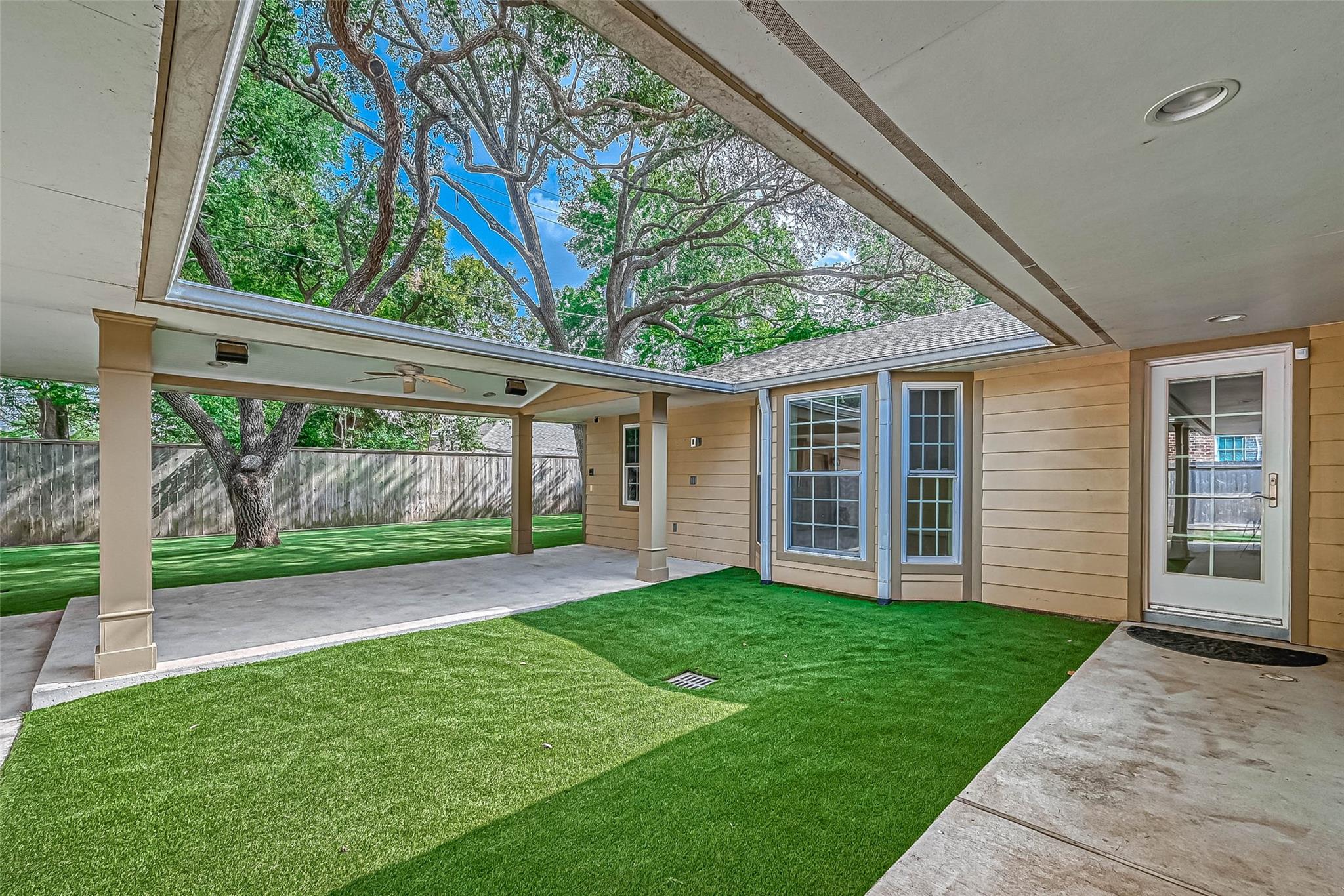 3710 Linkview Drive