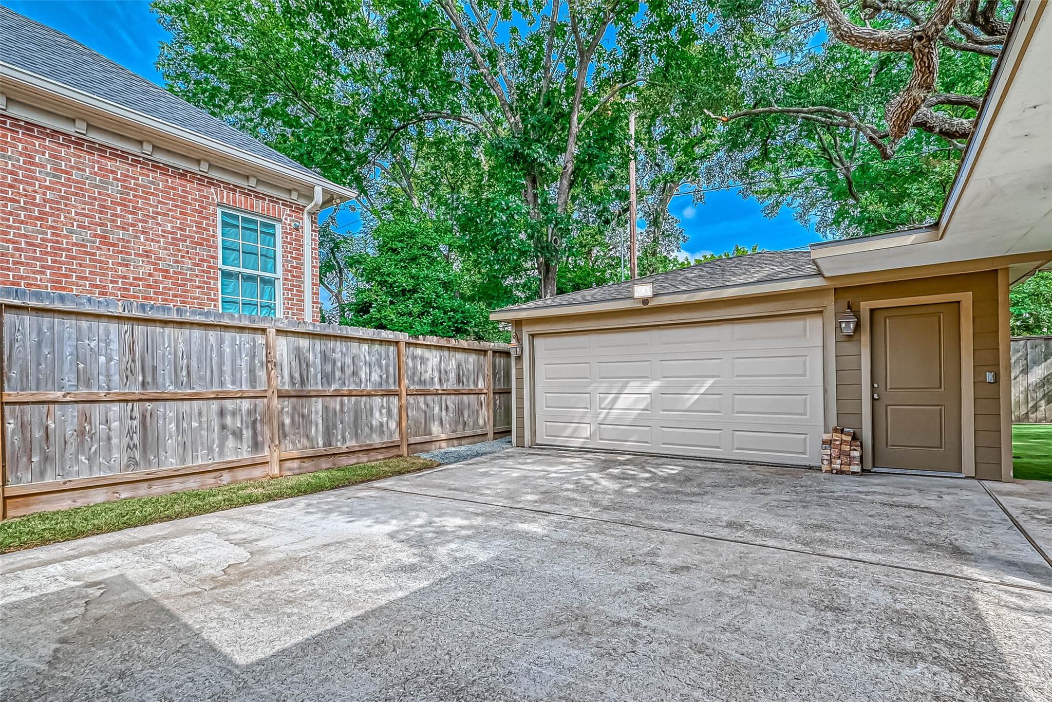 3710 Linkview Drive