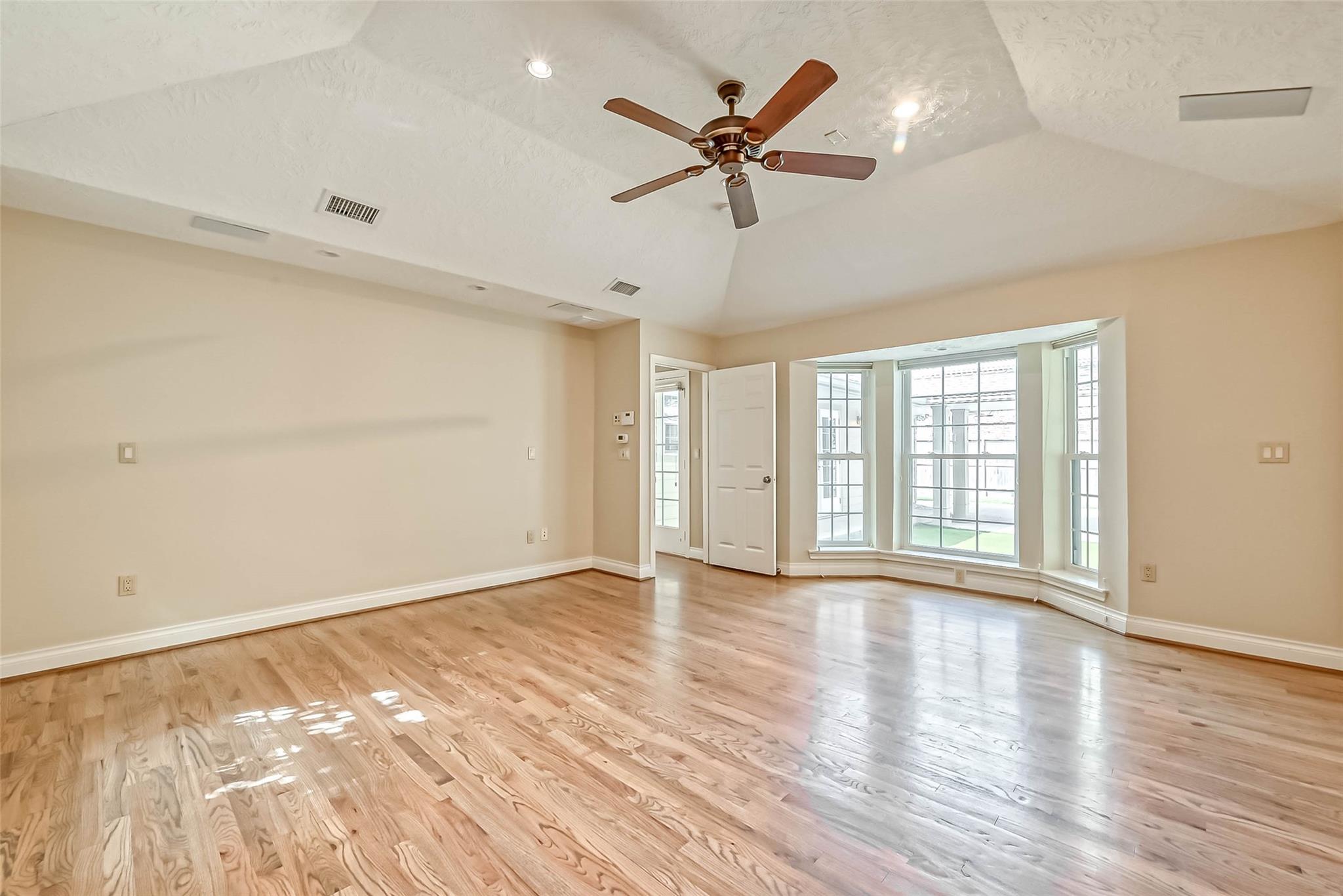 3710 Linkview Drive