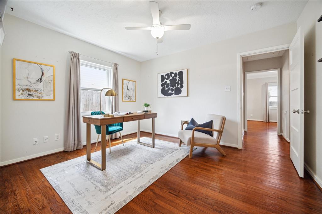975 W 43rd Street
