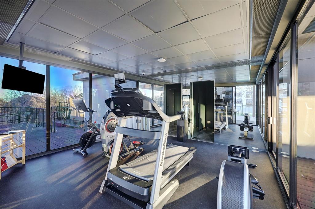 121 N Post Oak Lane # 503